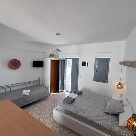 The Anafians Hotel apartamentowy